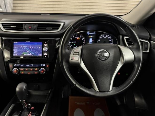 エクストレイル２０Ｘ　エマージェンシーブレーキＰＫＧ　本州仕入　ワンオーナー　寒冷地仕様　禁煙車　衝突軽減ブレーキ　社外１７インチＡＷ　スタッドレスタイヤ付　カロッツェリアナビ　フルセグ地デジ　Ｂｌｕｅｔｏｏｔｈ対応　バックカメラ　エンジンスターター 4WD 2000 5Dr