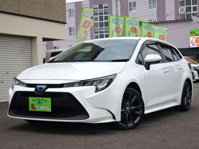 カローラツーリング 1.8 ハイブリッド G-X プラス E-Four 4WD　ハイブリッド機構含保証2年/走行距離無制限　4WD　ワンオーナー セーフティセンス ディスプレイオーディオ・ナビ　バックカメラ　LEDヘッドライト　W/B純正17インチアルミホイール ミラーヒーター 6SRS スマートキー 1800