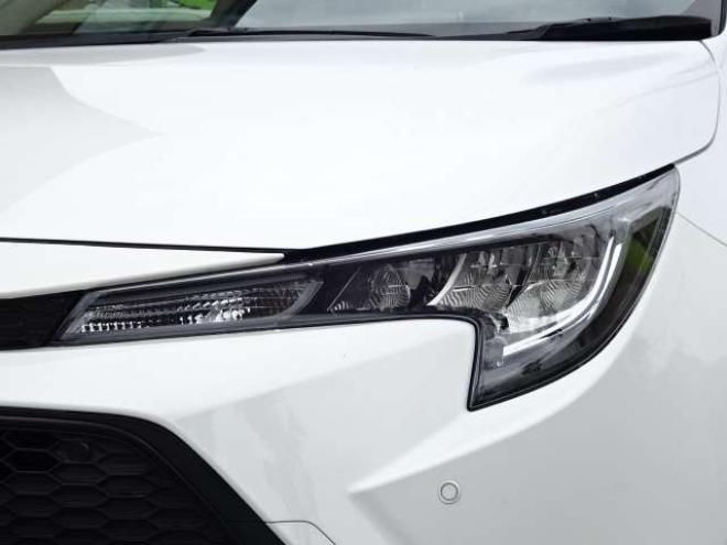 カローラツーリング 1.8 ハイブリッド G-X プラス E-Four 4WD　ハイブリッド機構含保証2年/走行距離無制限　4WD　ワンオーナー セーフティセンス ディスプレイオーディオ・ナビ　バックカメラ　LEDヘッドライト　W/B純正17インチアルミホイール ミラーヒーター 6SRS スマートキー 1800