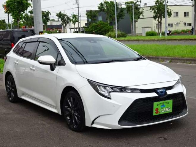 カローラツーリング 1.8 ハイブリッド G-X プラス E-Four 4WD　ハイブリッド機構含保証2年/走行距離無制限　4WD　ワンオーナー セーフティセンス ディスプレイオーディオ・ナビ　バックカメラ　LEDヘッドライト　W/B純正17インチアルミホイール ミラーヒーター 6SRS スマートキー 1800