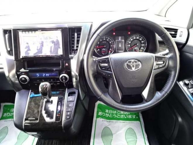 アルファード2.5 S 4WD　本州車　保証1年/走行距離無制限　4WD　両側パワースライドドア　社外9型ナビ　地デジ　バックカメラ　Bluetooth接続　LEDヘッドライト　ビルトインETC　純正18インチアルミ 2500