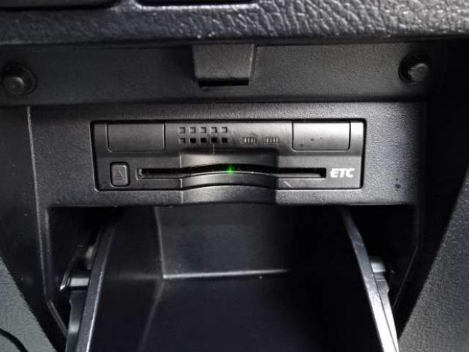 アルファード2.5 S 4WD　本州車　保証1年/走行距離無制限　4WD　両側パワースライドドア　社外9型ナビ　地デジ　バックカメラ　Bluetooth接続　LEDヘッドライト　ビルトインETC　純正18インチアルミ 2500