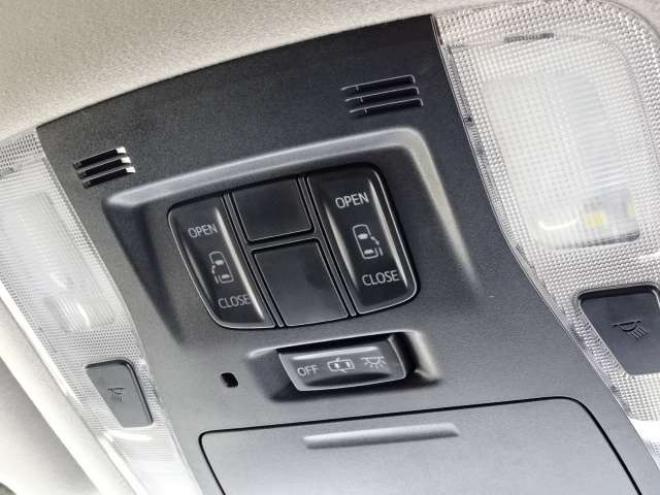 アルファード2.5 S 4WD　本州車　保証1年/走行距離無制限　4WD　両側パワースライドドア　社外9型ナビ　地デジ　バックカメラ　Bluetooth接続　LEDヘッドライト　ビルトインETC　純正18インチアルミ 2500