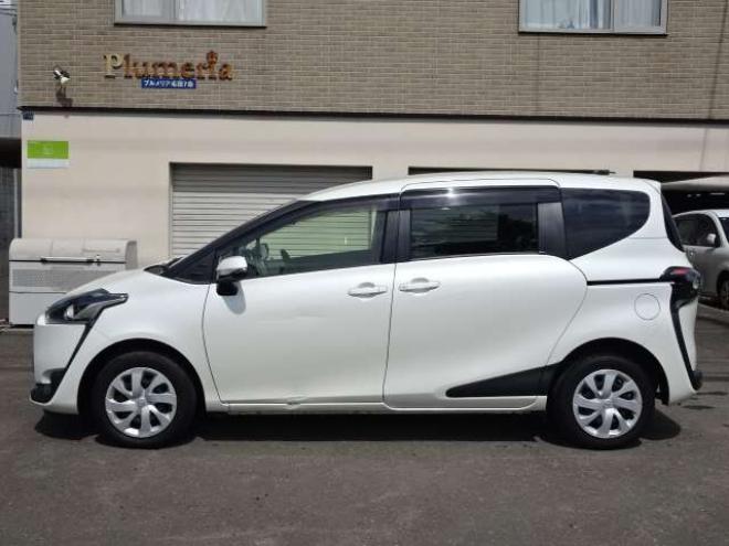 シエンタ1.5 G 4WD　本州車　保証1年/走行距離無制限　4WD　純正ナビ　地デジ　バックカメラ　ビルトインETC　11型フリップダウンモニタ　スマートキー　プッシュスタート シートヒーター　両側パワースライドドア 1500