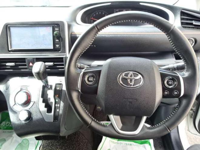 シエンタ1.5 G 4WD　本州車　保証1年/走行距離無制限　4WD　純正ナビ　地デジ　バックカメラ　ビルトインETC　11型フリップダウンモニタ　スマートキー　プッシュスタート シートヒーター　両側パワースライドドア 1500