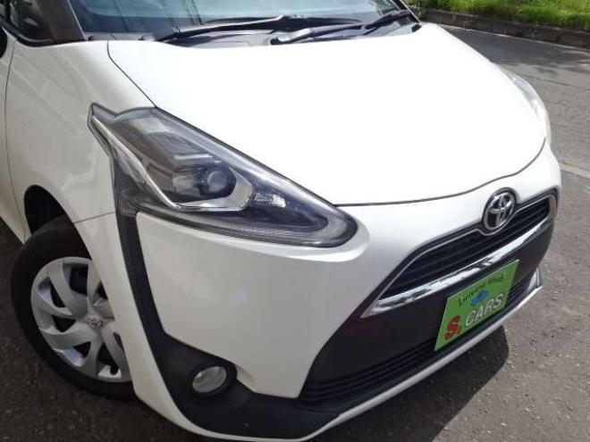 シエンタ1.5 G 4WD　本州車　保証1年/走行距離無制限　4WD　純正ナビ　地デジ　バックカメラ　ビルトインETC　11型フリップダウンモニタ　スマートキー　プッシュスタート シートヒーター　両側パワースライドドア 1500