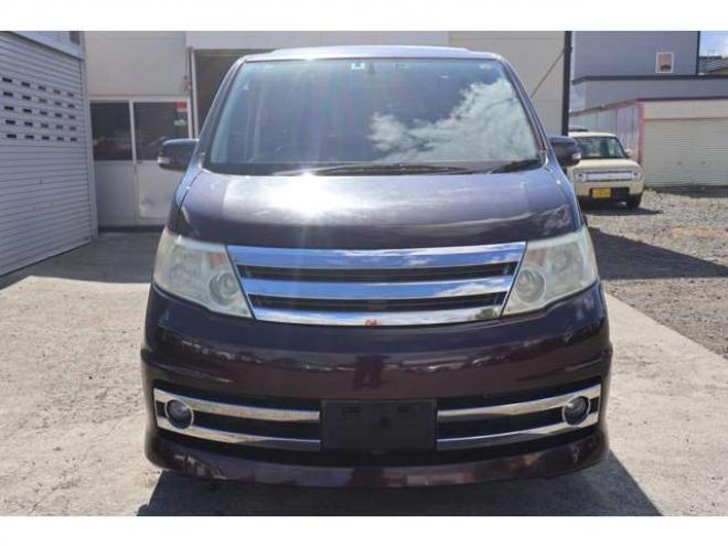 セレナ2.0 ライダー 4WD　6.8万キロ・パワースライドドア・ナビ・TV・バックカメラ 2000