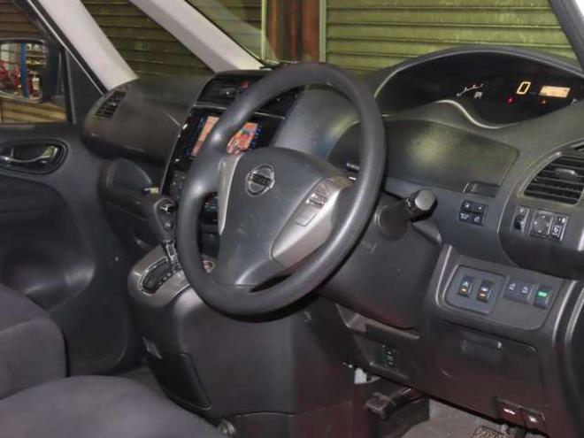 セレナ2.0 20G S-HYBRID アドバンストセーフティ パッケージ　防錆塗装TVナビBカメ後席モニタ 2WD 2000