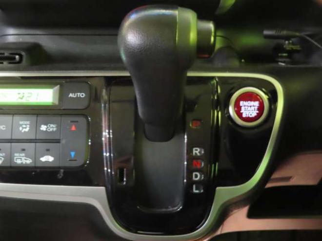N-BOXG Lパッケージ 4WD　防錆塗装4WDスマキーBluetoothオーディオ 660
