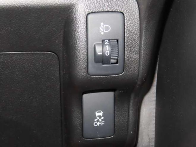 N-BOXG Lパッケージ 4WD　防錆塗装4WDスマキーBluetoothオーディオ 660