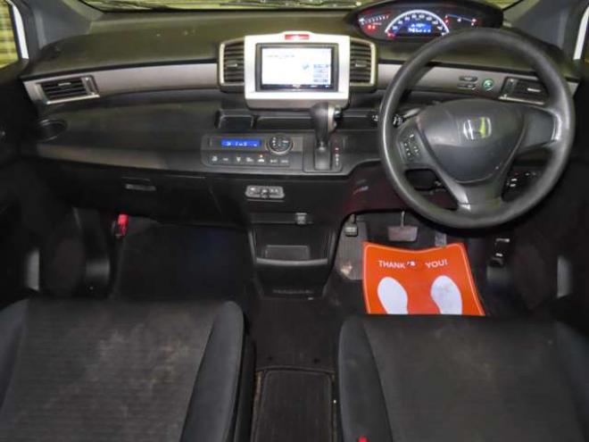 フリードスパイク1.5 G ジャストセレクション 4WD　防錆塗装4WDTVナビETC 1500