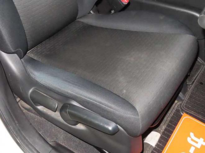 フリードスパイク1.5 G ジャストセレクション 4WD　防錆塗装4WDTVナビETC 1500