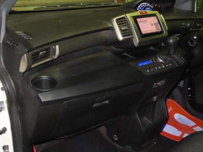 フリードスパイク1.5 G ジャストセレクション 4WD　防錆塗装4WDTVナビETC 1500