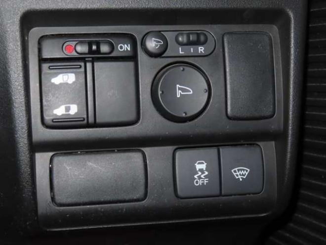 フリードスパイク1.5 G ジャストセレクション 4WD　防錆塗装4WDTVナビETC 1500