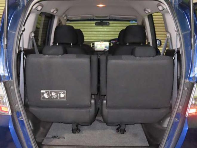 フリードハイブリッド1.5 ジャストセレクション　TVナビETC 2WD 1500