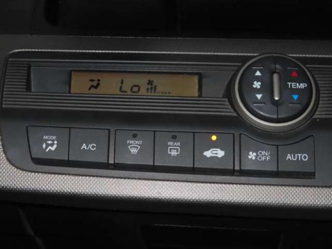 フリードハイブリッド1.5 ジャストセレクション　TVナビETC 2WD 1500