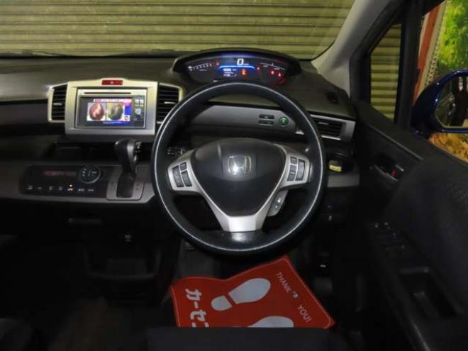 フリードハイブリッド1.5 ジャストセレクション　TVナビETC 2WD 1500