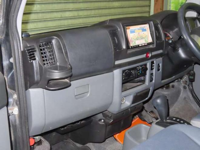 NV100クリッパーGXターボ ハイルーフ 4WD　防錆塗装4WDキーレスTVナビ 660
