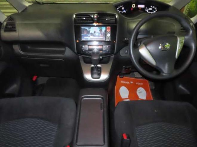 セレナ2.0 20S 4WD　防錆塗装4WDTVナビBカメエンスタETC 2000