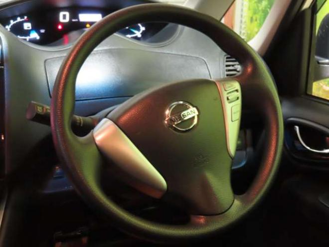 セレナ2.0 20S 4WD　防錆塗装4WDTVナビBカメエンスタETC 2000