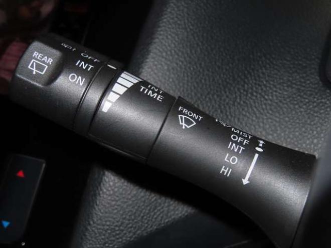 セレナ2.0 20S 4WD　防錆塗装4WDTVナビBカメエンスタETC 2000