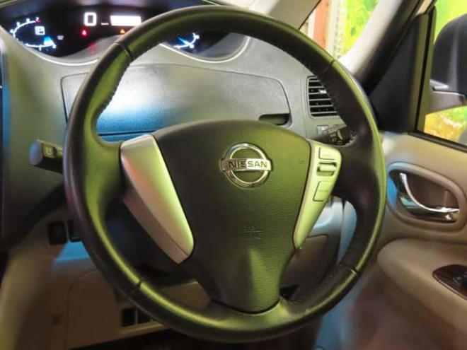 セレナ2.0 20G アドバンストセーフティ パッケージ 4WD　防錆塗装4WDTVナビBカメ後席モニタETC積込タイヤ 2000