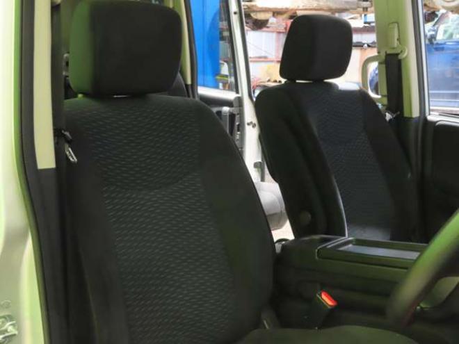 セレナ2.0 20S 4WD　防錆塗装4WDTVナビBカメエンスタ積込タイヤ 2000