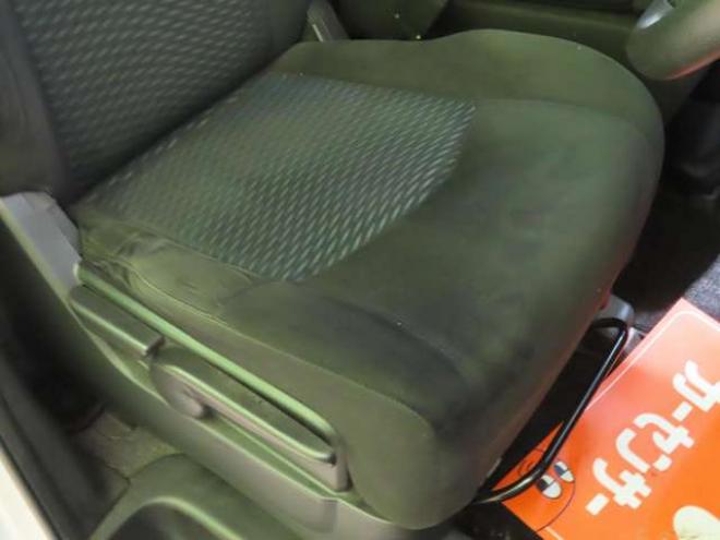 セレナ2.0 20S 4WD　防錆塗装4WDTVナビBカメエンスタ積込タイヤ 2000