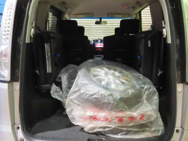 セレナ2.0 20S 4WD　防錆塗装4WDTVナビBカメエンスタ積込タイヤ 2000