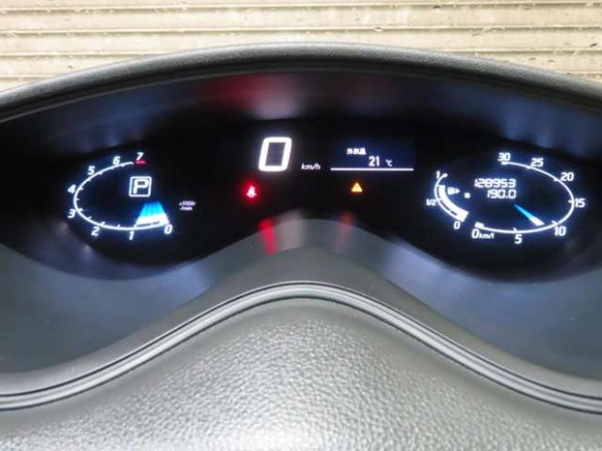 セレナ2.0 20S 4WD　防錆塗装4WDTVナビBカメエンスタ積込タイヤ 2000