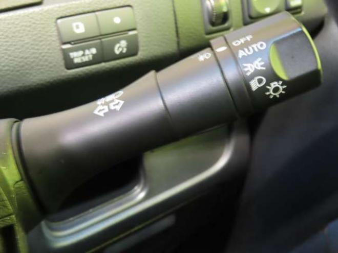 セレナ2.0 20S 4WD　防錆塗装4WDTVナビBカメエンスタ積込タイヤ 2000
