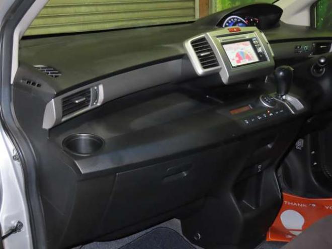 フリード1.5 フレックス 4WD　4WDTVナビBカメエンスタ積込タイヤ 1500
