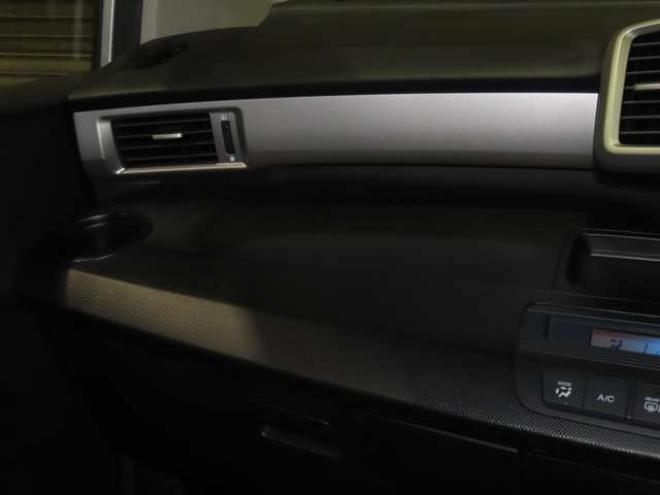 フリード1.5 フレックス 4WD　4WDTVナビBカメエンスタ積込タイヤ 1500