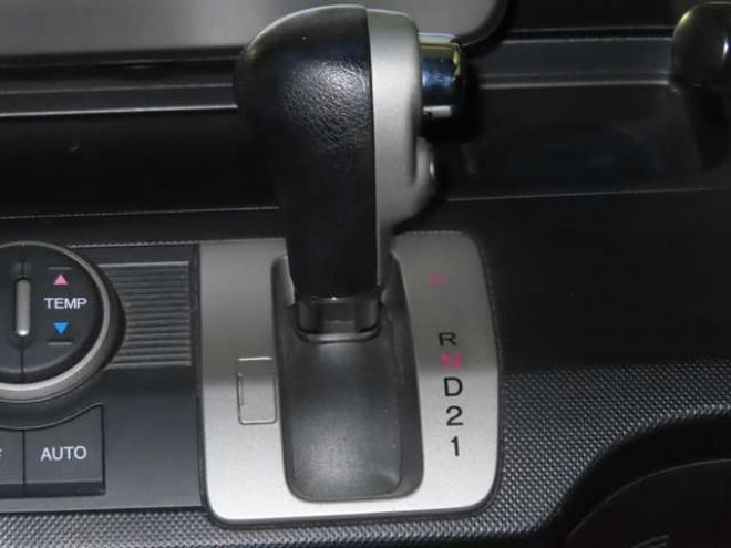 フリード1.5 フレックス 4WD　4WDTVナビBカメエンスタ積込タイヤ 1500