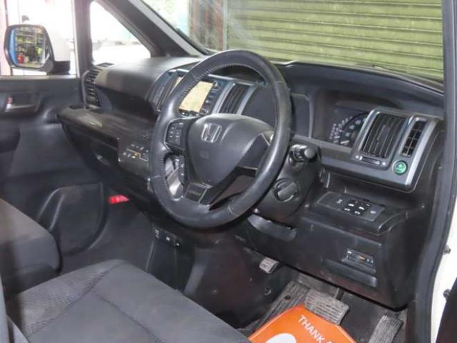 ステップワゴン2.0 スパーダ Z クールスピリット 4WD　防錆塗装4WDTVナビBカメETCエンスタ後席モニタ 2000