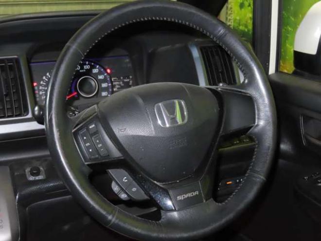 ステップワゴン2.0 スパーダ Z クールスピリット 4WD　防錆塗装4WDTVナビBカメETCエンスタ後席モニタ 2000