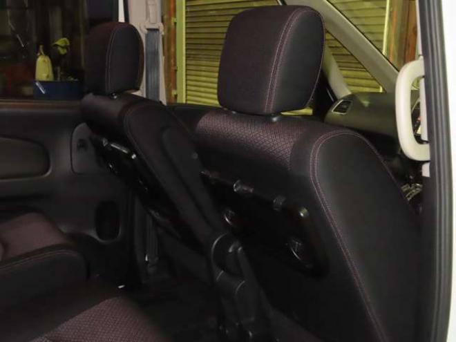 セレナ2.0 ハイウェイスター Vセレクション 4WD　4WDTVナビBカメエンスタ 2000