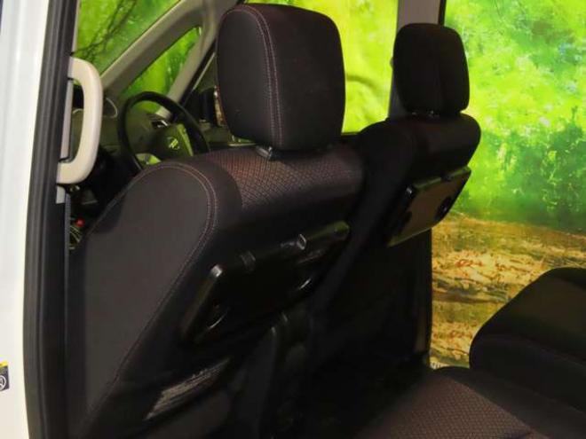 セレナ2.0 ハイウェイスター Vセレクション 4WD　4WDTVナビBカメエンスタ 2000