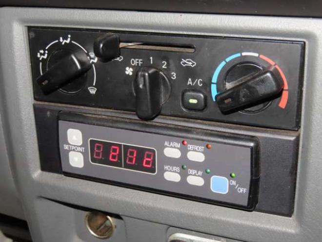 クリッパートラック レイゾウレイトウ　-5℃防錆塗装4WD 660