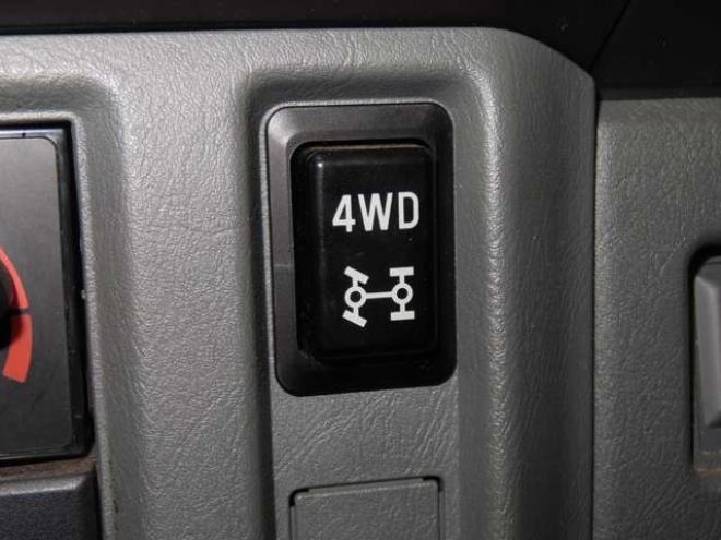クリッパートラック レイゾウレイトウ　-5℃防錆塗装4WD 660