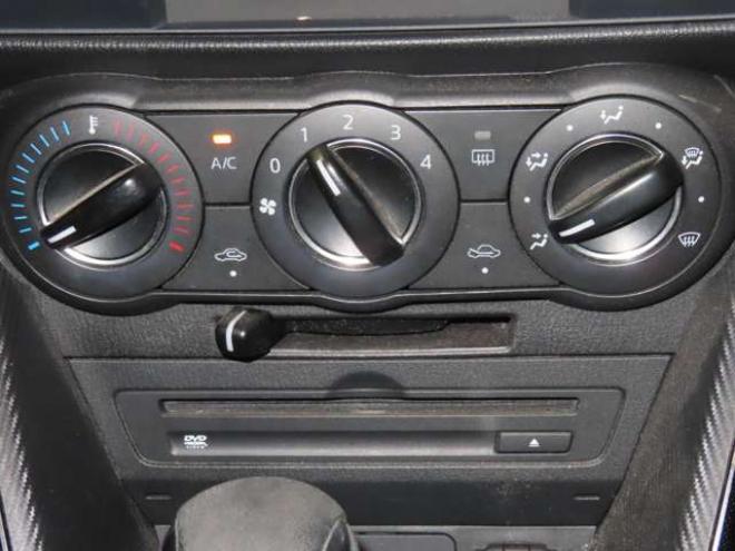 デミオ1.3 13S 4WD　ユーザー買取車防錆塗装4WDナビBカメETC 1300