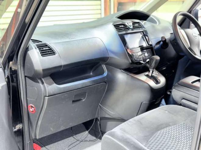 セレナ2.0 20X 4WD　防錆塗装4WDTVナビBカメETC後席モニタ 2000