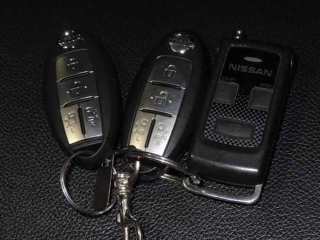 セレナ2.0 20X Vセレクション+Safety 4WD　4WDTVナビBカメ後席モニタETCエンスタ 2000
