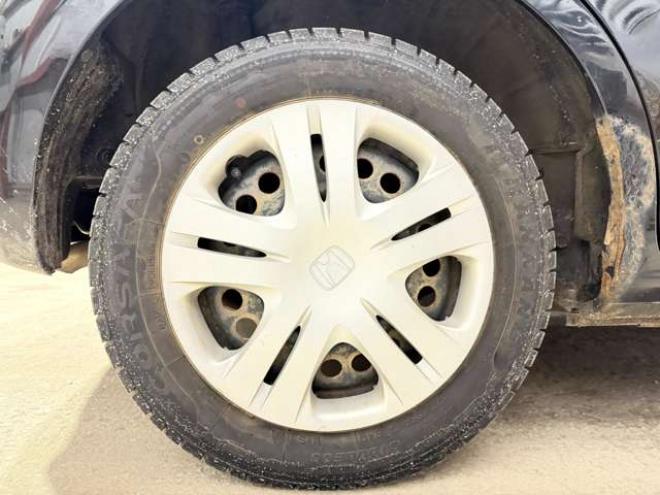 フィット1.3 G スマートセレクション ファインスタイル 4WD　防錆塗装4WDTVナビBカメエンスタETC夏冬タイヤ 1300