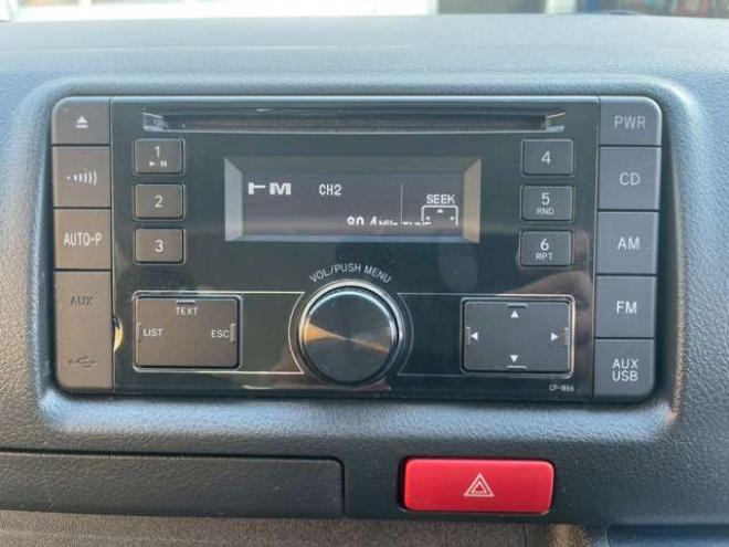 ハイエースバン2.8 DX ロング ディーゼルターボ 4WD　4WD　寒冷地仕様　9人　4ドア　トヨタセーフティセンス付　リヤヒーター付　夏・冬タイヤ有り 2800