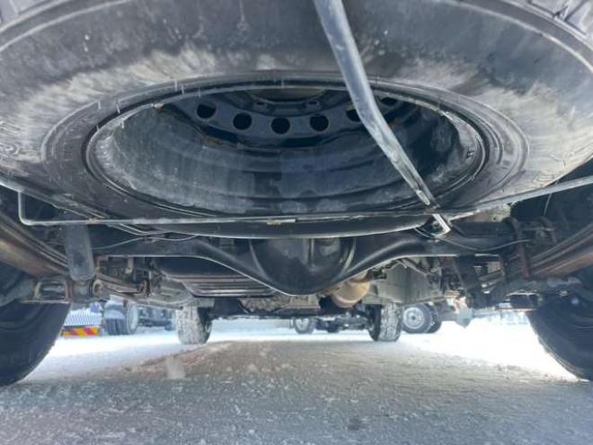 ハイエースバン2.8 DX ロング ディーゼルターボ 4WD　4WD　寒冷地仕様　9人　4ドア　トヨタセーフティセンス付　リヤヒーター付　夏・冬タイヤ有り 2800