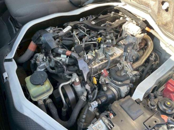 ハイエースバン2.8 DX ロング ディーゼルターボ 4WD　4WD　9人乗り　社外ナビ 2800