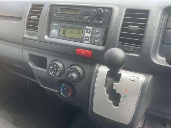 ハイエースバン2.8 中温冷凍バン ロング ディーゼルターボ 4WD　 2800