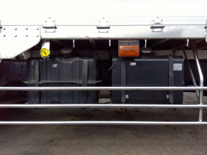 ギガ家畜運搬車　KL-CVR80P3　 2WD 15200