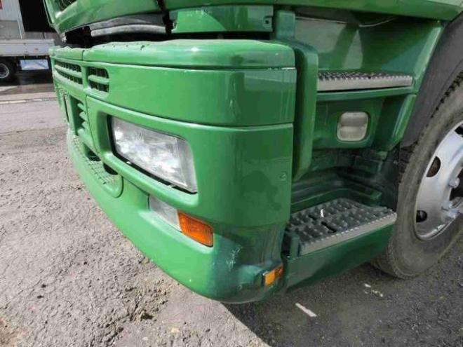 ギガキャブ付シャーシ　PDG-CYY77V8　 2WD 9830